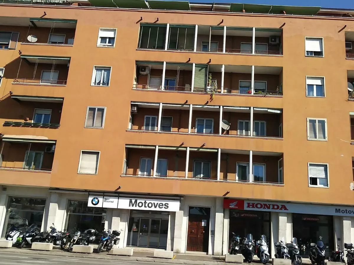 La Casa Di Varda Verona 0*,